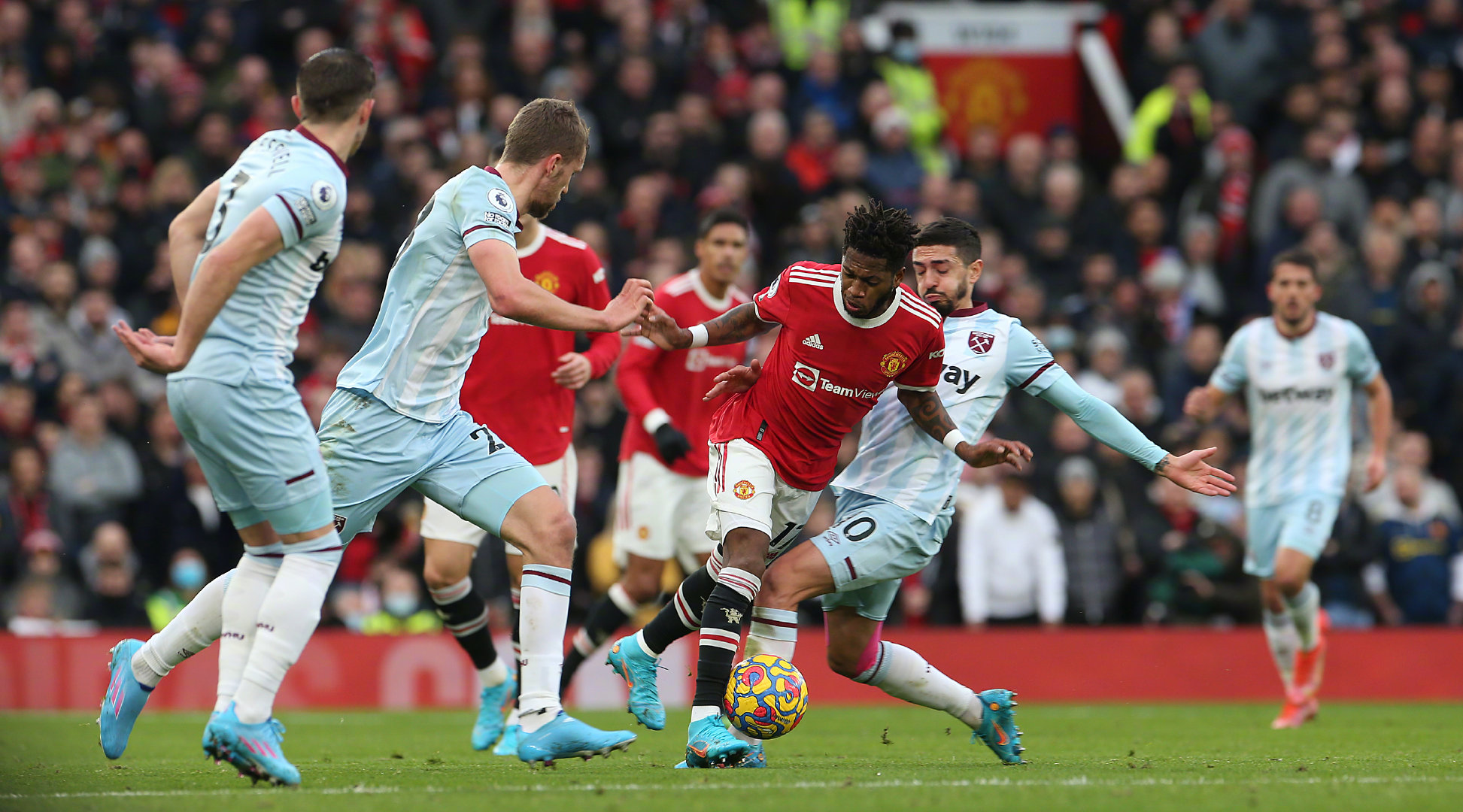 球员间相互 球员间相互