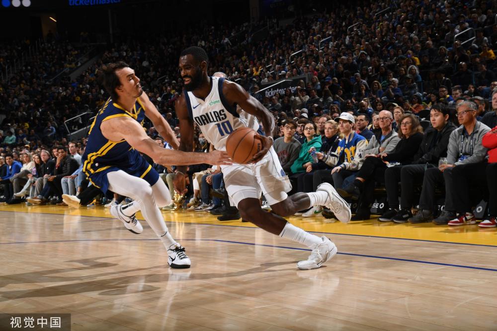 朝气蓬勃的 朝气蓬勃的