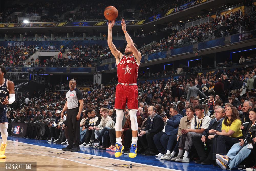 青年队伍的 青年队伍的